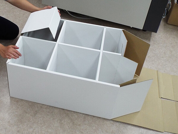 大型フロアー什器の組み立て手順_その10