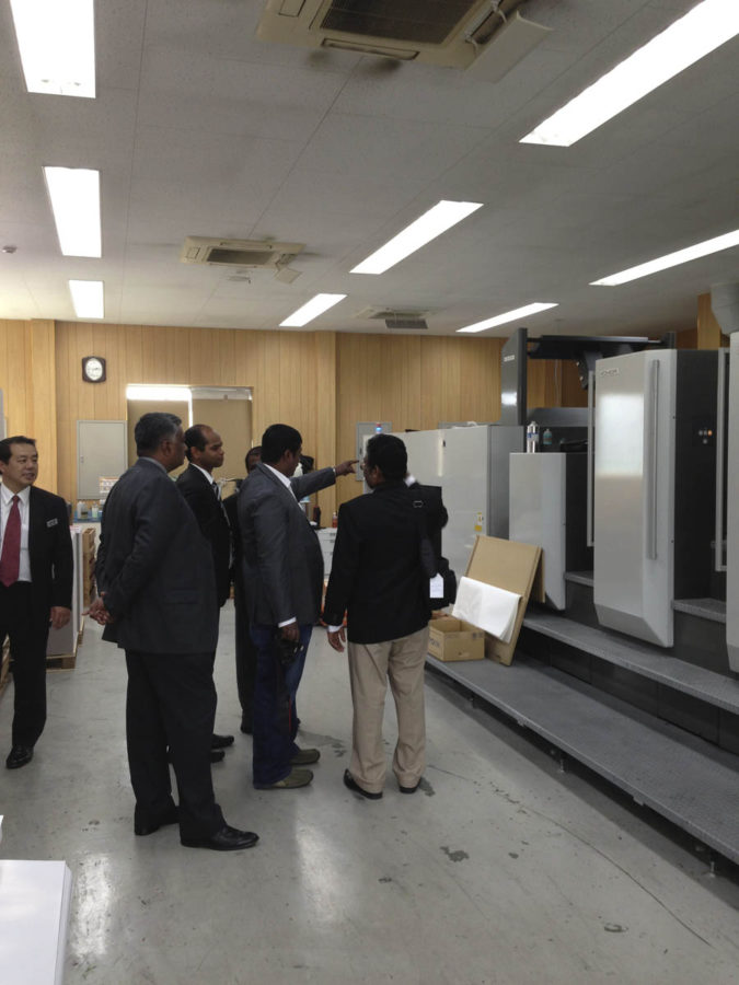 インドの印刷会社さんが工場見学にやって〜きた〜＾＾