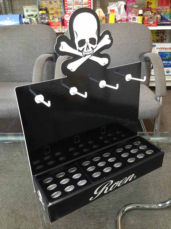 卓上ハンガー什器が大人気