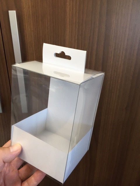 パッケージでの透明ケース活用法