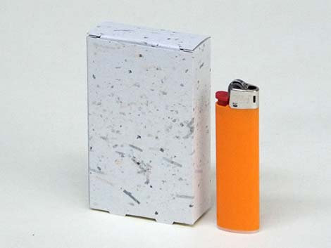 特殊な紙で化粧箱パッケージに付加価値を付ける