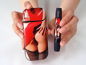 アイコスシールのいいお尻を眺めながらの一服は格別