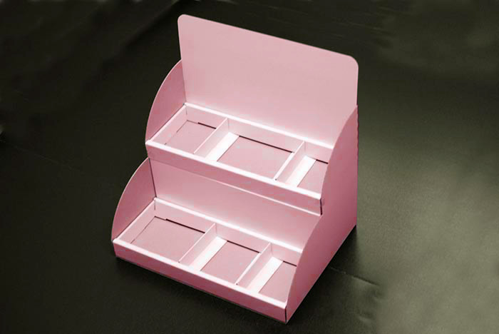 どんな商品でも陳列できる。繰り返し使えるエコなカウンター什器