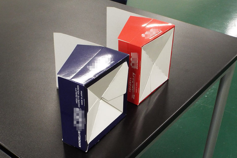 下手だとどうなる？化粧箱の貼り加工